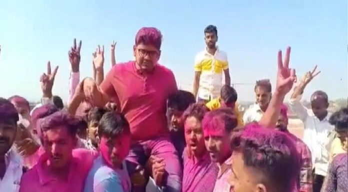 कवठेमहांकाळमध्ये रोहित पाटील यांची एकहाती सत्ता