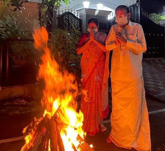 उपराष्ट्रपती नायडूंनी साजरा केला 'भोगी' सण