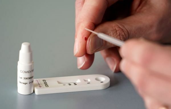 कोरोनाच्या सेल्फ टेस्टिंग किट वादाच्या भोवऱ्यात