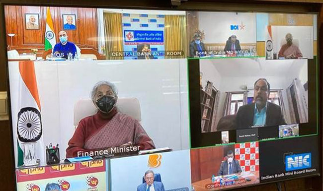 निर्मला सीतारामन यांनी घेतला सार्वजनिक क्षेत्रातील बँकांच्या कार्याचा आढावा