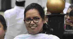 विद्यार्थ्यांनो चर्चा करा, आंदोलन हे शेवटचे पाऊल - वर्षा गायकवाड