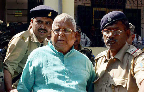 चारा घोटाळा प्रकरणी लालू प्रसाद यादव यांना पाच वर्षांची शिक्षा