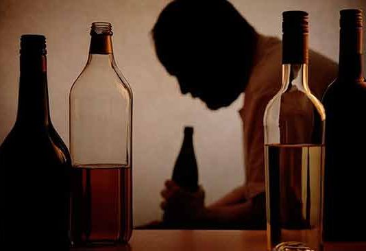 धक्कादायक! बिहारमध्ये विषारी दारूमुळे २५ जणांचा मृत्यू