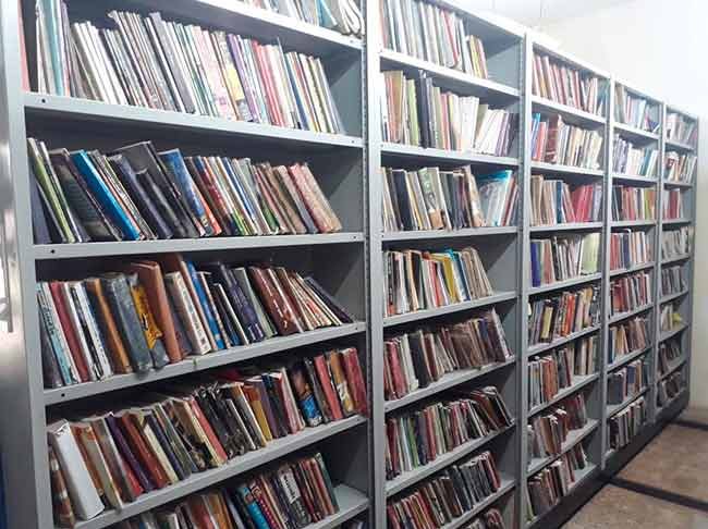 ३६ वर्षे वाचन संस्कृती जोपासतेय पै फ्रेंड्स ग्रंथालय