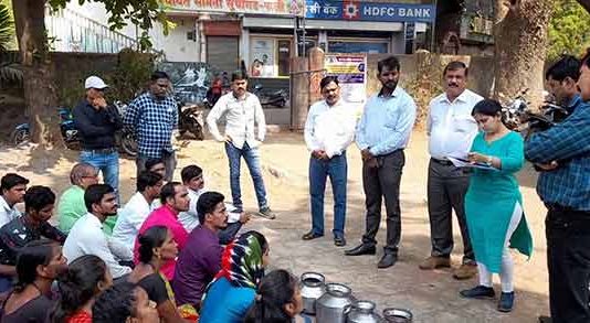 रिकामे हंडे घेऊन तीव्र आंदोलन व उपोषण