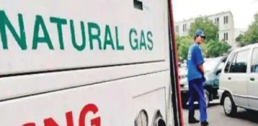 CNG Price Hike : पुणेकरांचं बजेट कोलमडणार! सीएनजीच्या दरात झाली पुन्हा वाढ