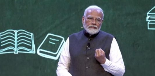 तिस्ता सेटलवाड, अहमद पटेलांनी रचला होता मोदींना अडकवण्याचा कट