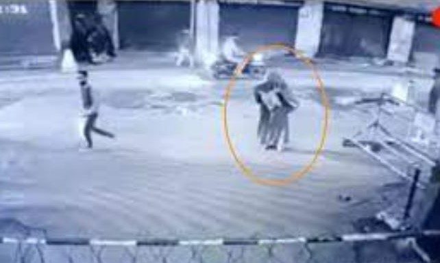 पेट्रोल बॉम्ब फेकणारी महिला दहशतवादी अटकेत