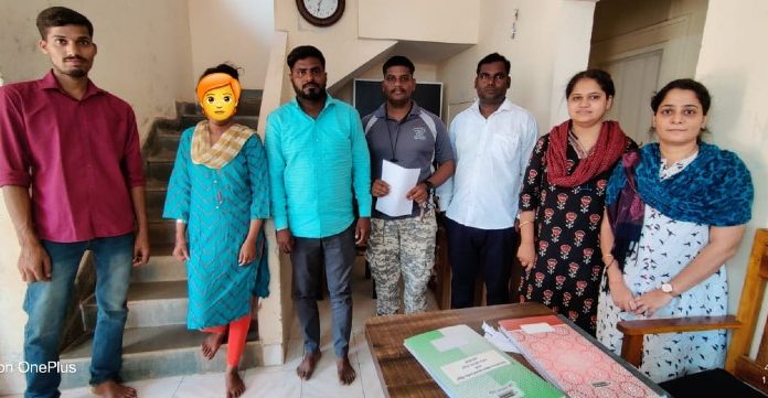 सखी वन स्टॉप सेंटरच्या माध्यमातून पीडित महिला नातेवाईकांकडे परतली