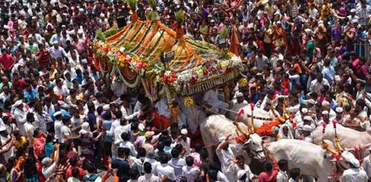 पालखी सोहळ्यादरम्यान वाल्हेनगरीत वैष्णवांचा लोटला अलोट महासागर