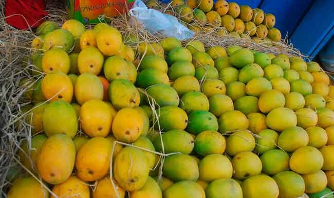 आंब्याचे दर अजूनही कडाडलेलेच