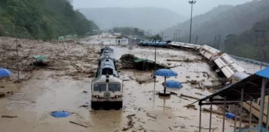 आसाममध्ये ७ लाखांहून अधिक लोकांना पुराचा फटका