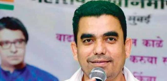 शिवसेनेच्या सभेच्या प्रसिद्धीसाठी राज ठाकरेंच्या सभेचे फुटेज