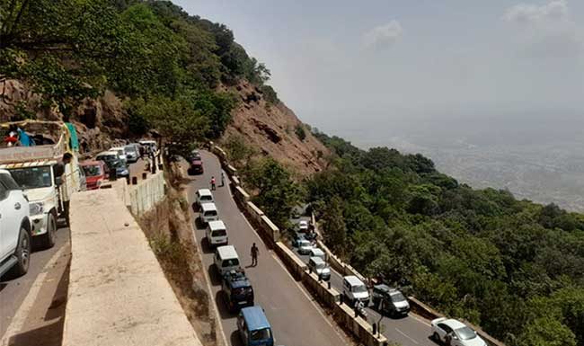 माथेरानमध्ये दोन दिवसांत १० हजार पर्यंटक