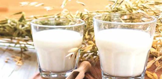 Health: दुधासोबत करा या गोष्टींचे सेवन, शरीराला मिळेल दुप्पट ताकद