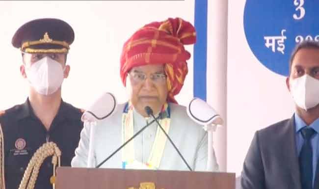 कोरोना संपलेला नाही; दक्ष रहा- राष्ट्रपती