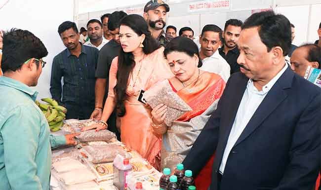 केंद्रीय उद्योग मंत्री नारायण राणे यांच्या हस्ते सिंधुदुर्ग औद्योगिक महोत्सवाचे उद्घाटन