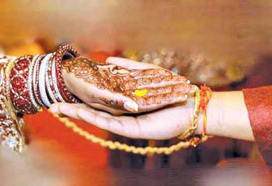 सांगलीत इनामधामणी गावात विधवा पुनर्विवाहाचा ऐतिहासिक ठराव मंजूर