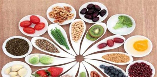 Health: संध्याकाळी ७च्या आधी जेवण करणे असते का हेल्दी, घ्या जाणून