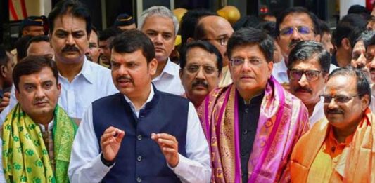 भाजपाच्या महाडिकांचा 'जय', शिवसेनेच्या पवारांचा 'पराजय'