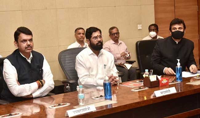 कामातून गतीमान प्रशासनाचा संदेश पोहचवूया - एकनाथ शिंदे