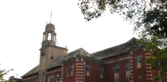 जीपीओ कार्यालयातील पार्सलमध्ये स्फोट