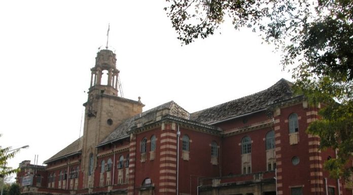 जीपीओ कार्यालयातील पार्सलमध्ये स्फोट