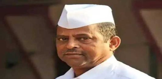 आमदारांच्या अपात्रतेचा निर्णय घेण्याचा अधिकार झिरवाळ यांना नसल्याचा दावा