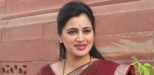 राज्यात राष्ट्रपती राजवट लागू करा -नवनीत राणा