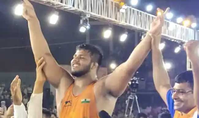 पृथ्वीराज पाटीलला उदयनराजे देणार बुलेट भेट