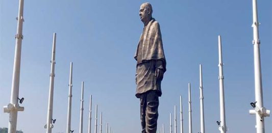 योग दिन कार्यक्रमांसाठी स्टॅच्यू ऑफ युनिटीची निवड