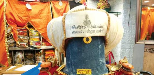 मोदींसाठी तयार होतेय तुकाराम पगडी