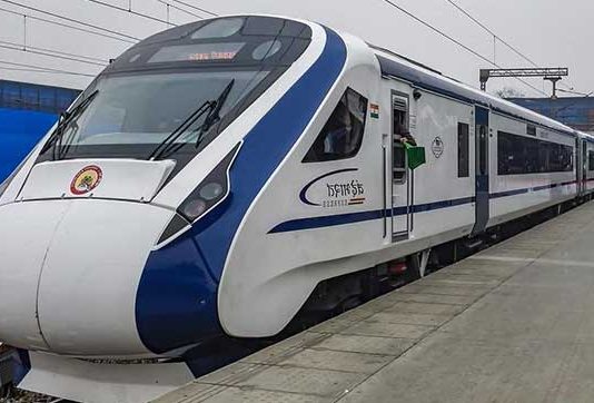 नागपूर मधून धावणार तिसरी वंदे भारत एक्सप्रेस : पंतप्रधान नरेंद्र मोदी दाखवणार हिरवा झेंडा