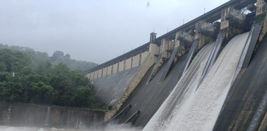 मुंबईला पाणीपुरवठा करणारा मोडक सागर तलाव ओव्हरफ्लो