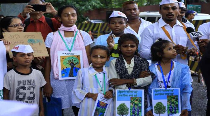 'आरे आंदोलन' प्रकरणी आदित्य ठाकरेंना राष्ट्रीय बालहक्क आयोगाची नोटीस