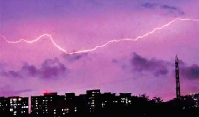 Rain Updates : चंद्रपूर, वर्धा, गोंदिया जिल्ह्यात वीज पडून ११ ठार, १४ जखमी