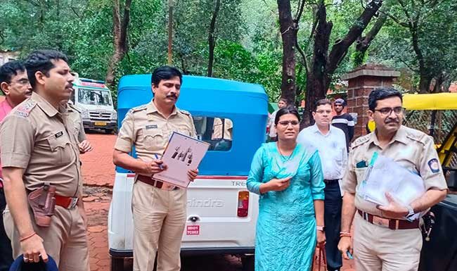 माथेरान मध्ये ई -रिक्षांची चाचणी शांततेत !