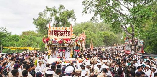 हरिनामाच्या गजरात सोलापूर दुमदुमले
