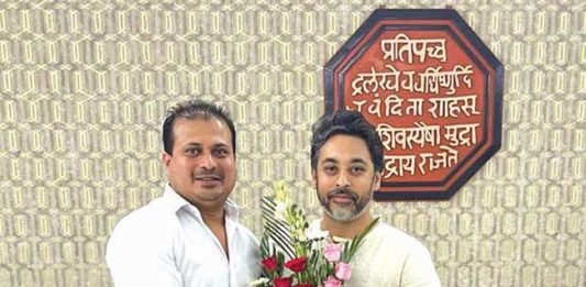 लोकराजा स्व. सुधीर कलिंगण कुटुंबीयांना आर्थिक मदत