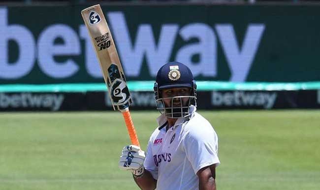 पंतने मोडला धोनीचा विक्रम