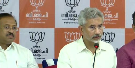 श्रीलंकेचे संकट गंभीर बाब मात्र भारत शेजाऱ्यांच्या पाठीशी : डॉ जयशंकर