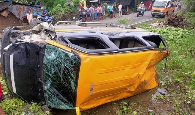 सातपाटी पालघर मार्गावर भीषण अपघात