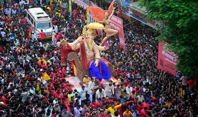 Video : स्वागत चिंतामणीचे...