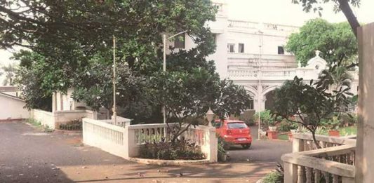 Allotment of bungalow : महायुती सरकारच्या मंत्र्यांना बंगल्यांचे वाटप; पहा कोणाला मिळाला कोणता बंगला?