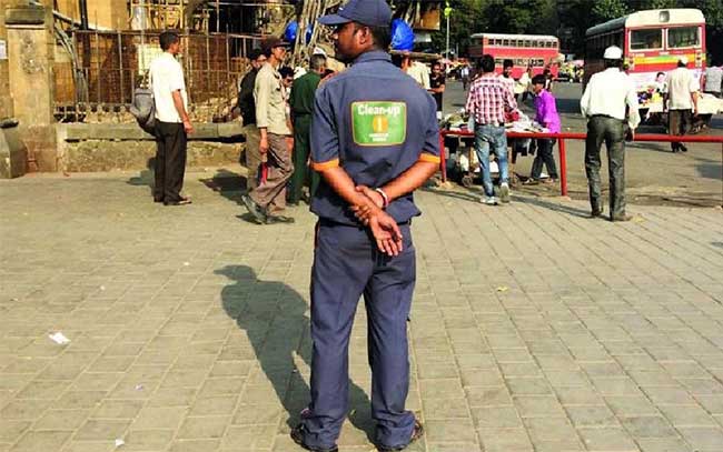 अखेर क्लीन अप मार्शल रस्त्यावरून हद्दपार!