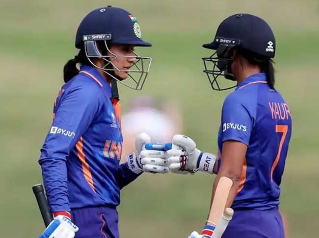 भारतीय महिला क्रिकेट संघ फायनलमध्ये! इंग्लंडचा पराभव करत गाठली फायनल