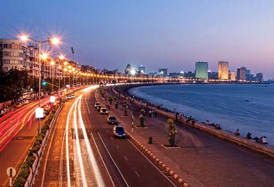 मरीन ड्राईव्ह परिसरातील इमारतींवरील रोषणाईकरिता मिळाला ५० टक्के निधी