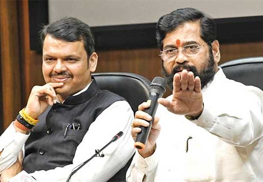 सीमाप्रश्नी बलिदान देणाऱ्या कुटुंबांना २० हजार रुपये आर्थिक मदत देणार