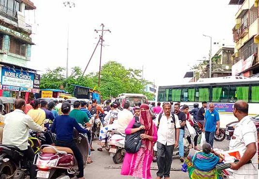 उरणला वाहतूक कोंडीचा विळखा