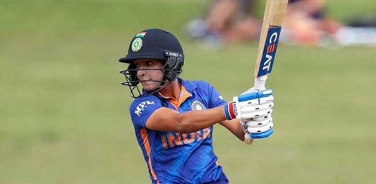 harmanpreet kaur: कर्णधार हरमनप्रीत कौरला संतापणे पडले महागात!